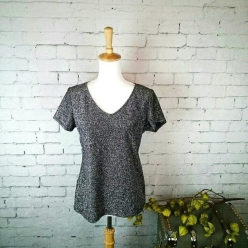 S. Levine Silver And Black Metallic V-neck Top Size Medium